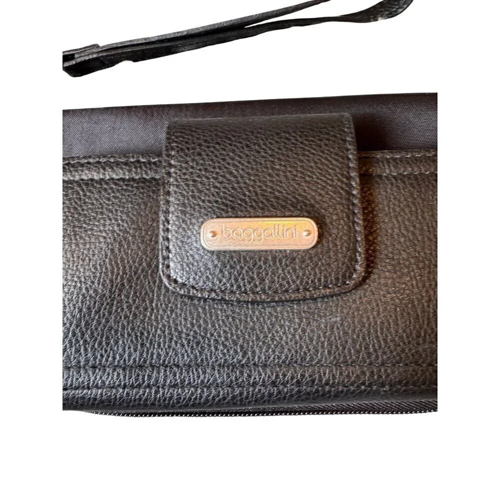 Baggallini Black Wristlet Wallet Zipper & Snap Closure RFID Organizer